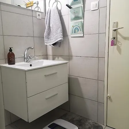 Bel Appartement, Grand Balcon Et Parking Prive * Sélestat